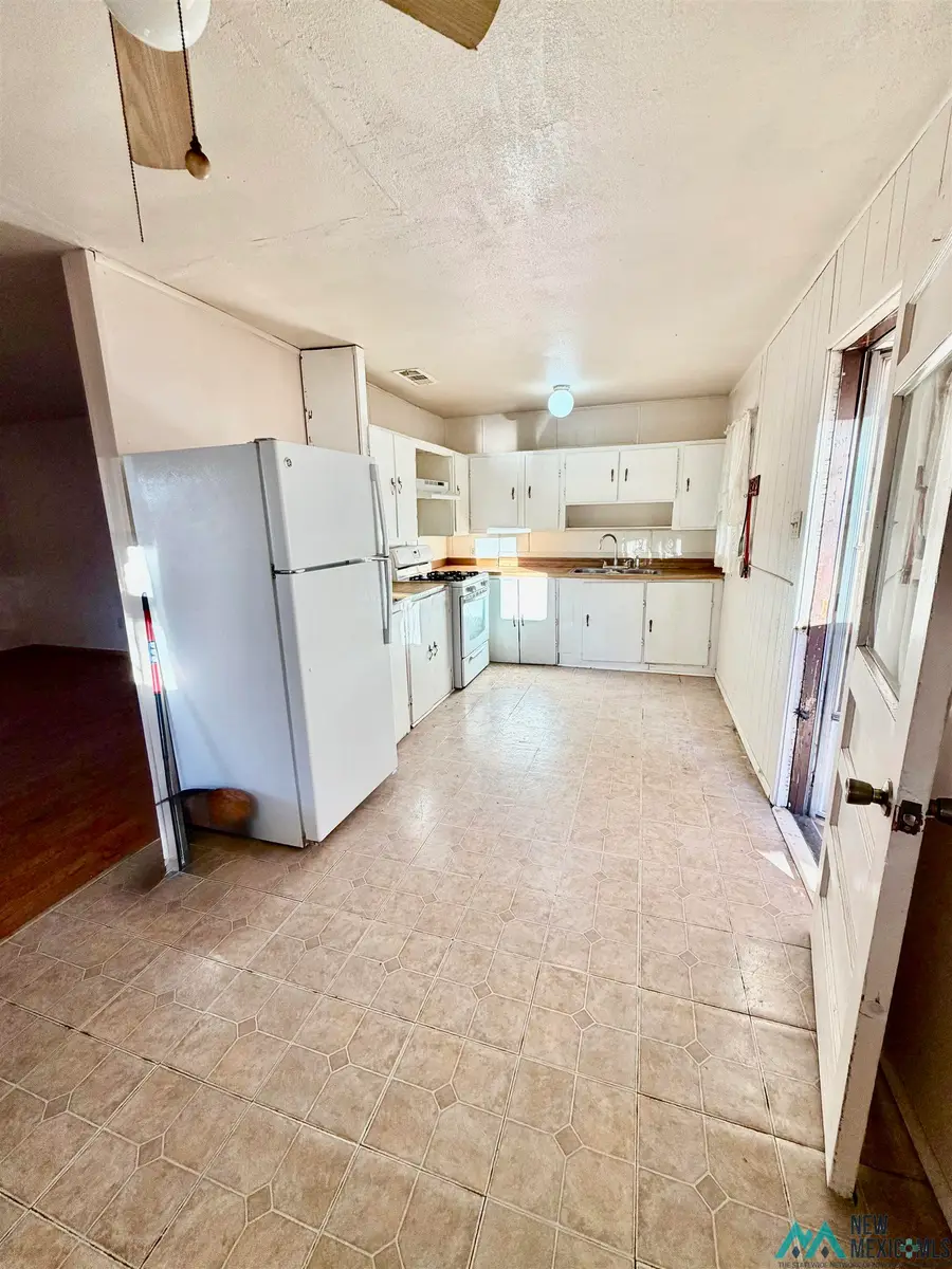 406 Leavel Dr Street, Carlsbad, NM 88220 - #3