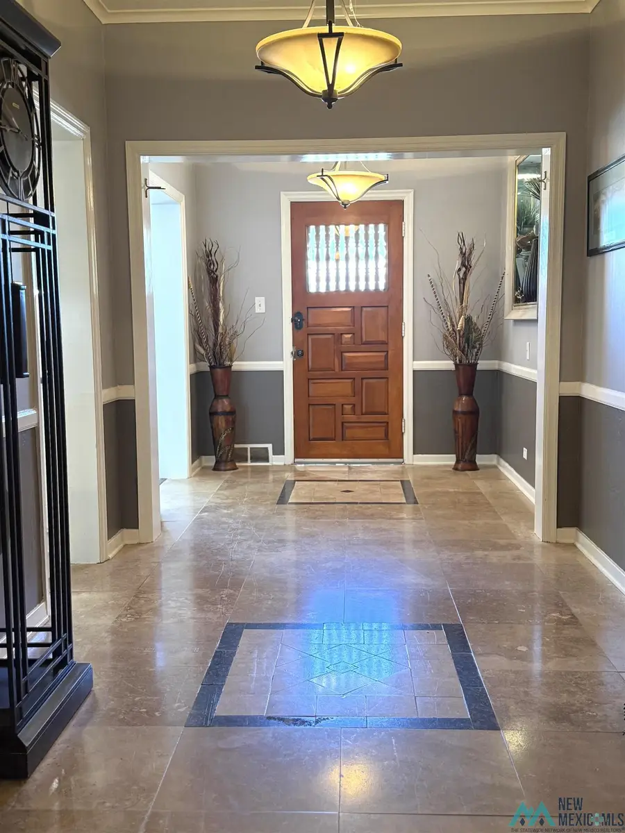 812 S Clowe Avenue, Artesia, NM 88210 - #3
