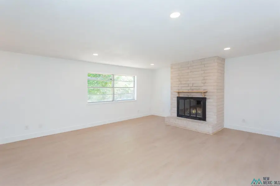 608 Twin Diamond Road, Roswell, NM 88203 - #3