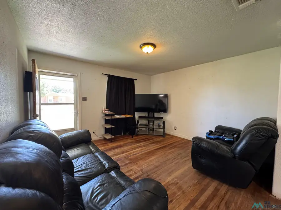 507 N Third Street, Carlsbad, NM 88220 - #2