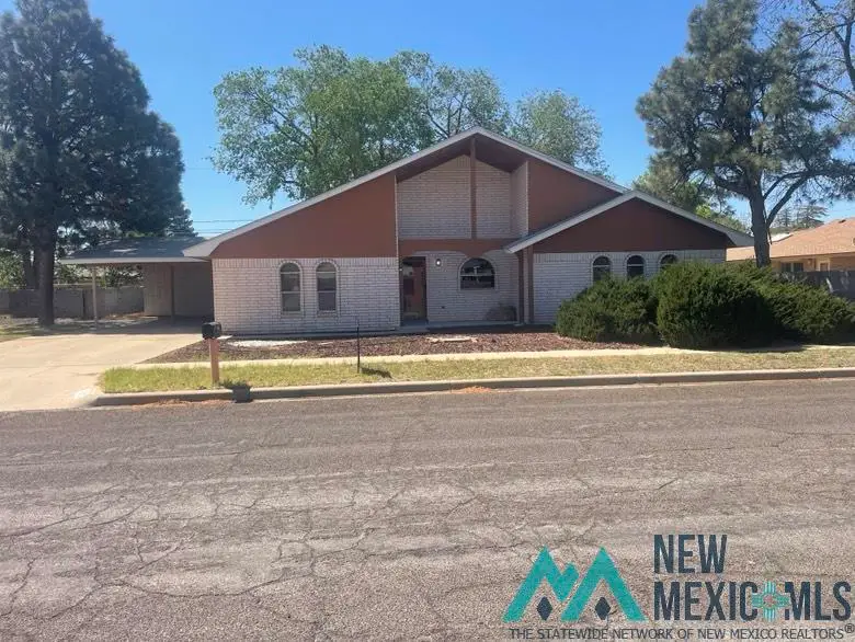 909 E Albertson Street, Hobbs, NM 88240 - #1