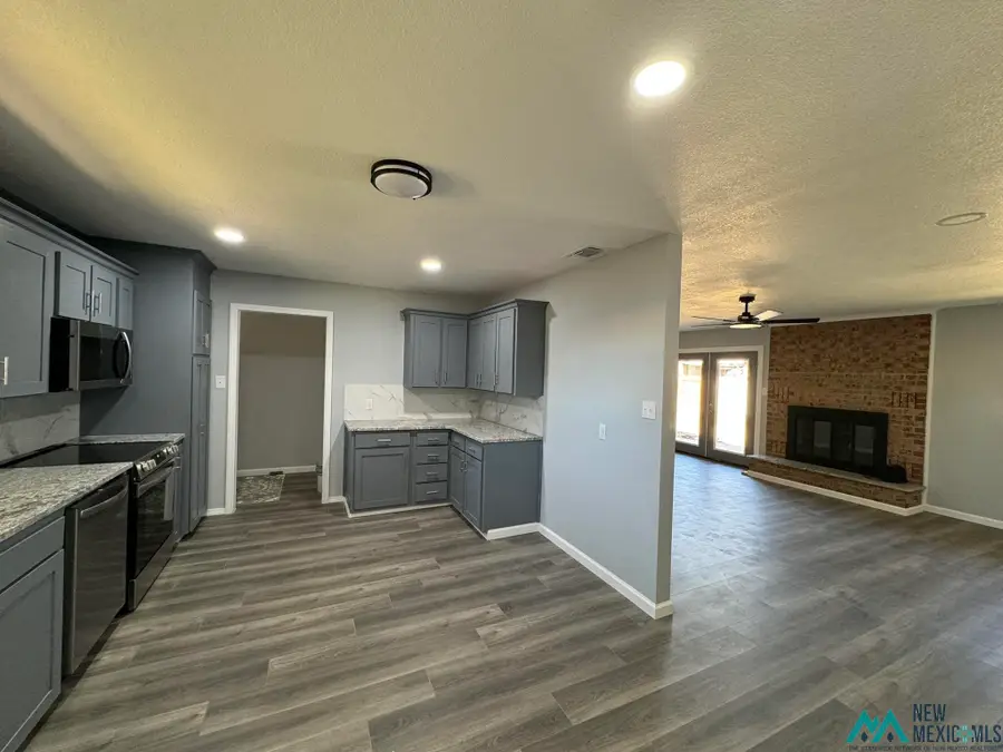 1201 W Yucca Drive, Clovis, NM 88101 - #3