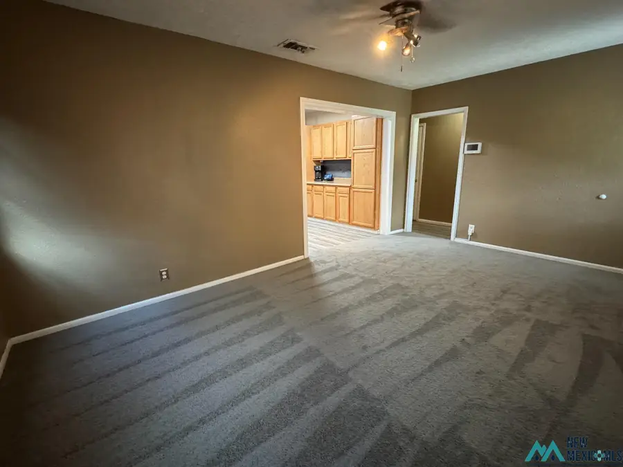 205 N Kansas Avenue, Roswell, NM 88201 - #2