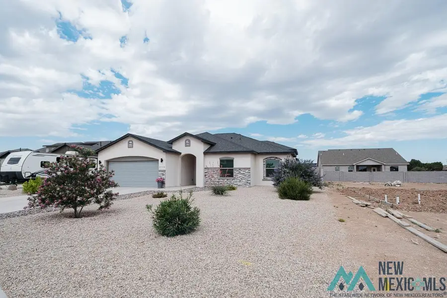 3713 Jasper Drive, Carlsbad, NM 88220 - #2