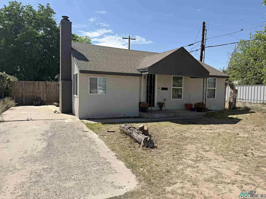 704 N Ohio Avenue, Roswell, NM 88201 - #2