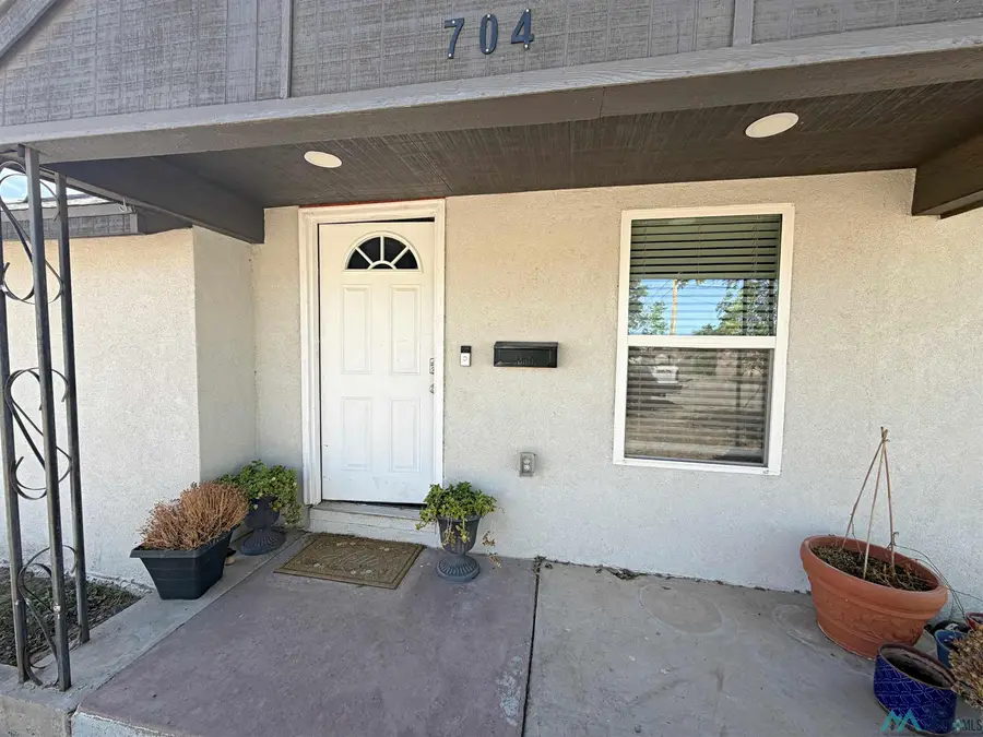 704 N Ohio Avenue, Roswell, NM 88201 - #3