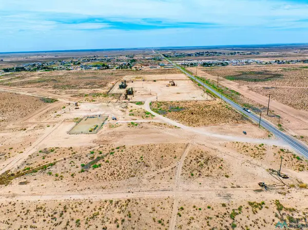 N of 200 Harkness Road, Carlsbad, NM 88220