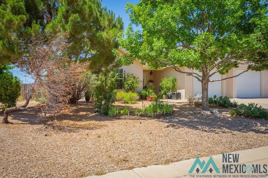 3018 N Richardson Avenue, Roswell, NM 88201 - #2