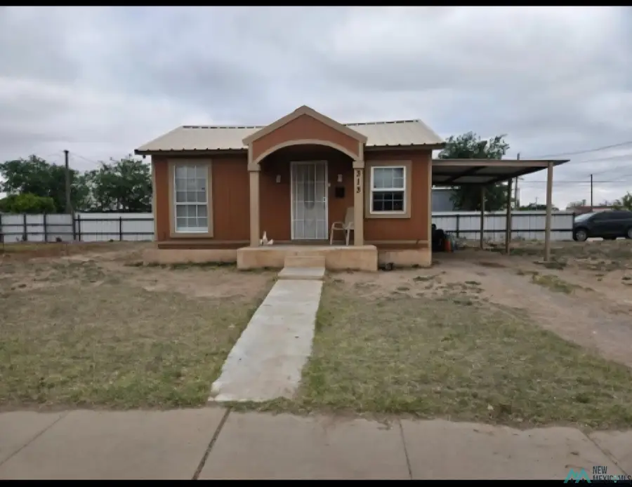 313 W Clinton Street, Hobbs, NM 88420 - #2