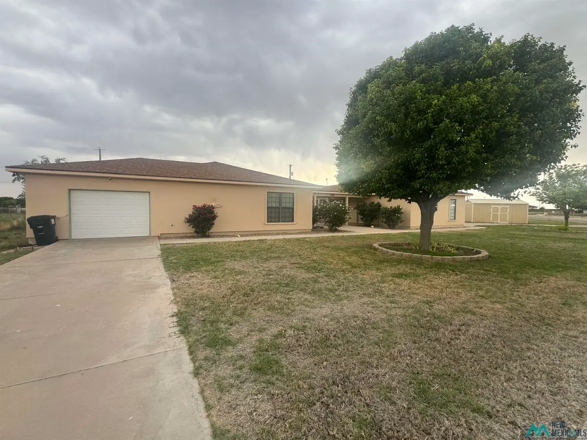 2100 Lakeview Drive, Hobbs, NM 88240 - #1