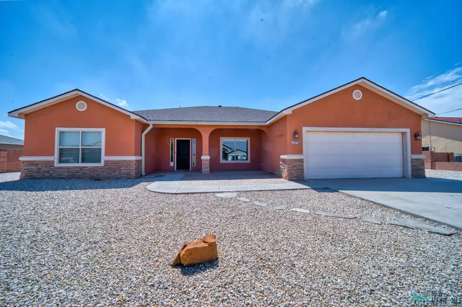 4007 S Pat Garrett Road, Carlsbad, NM 88220 - #3