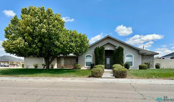 12 West Lake Court, Dexter, NM 88230