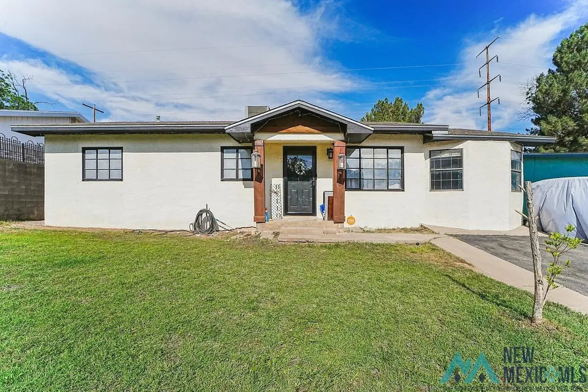 320 Nelson Street, Carlsbad, NM 88220 - #1