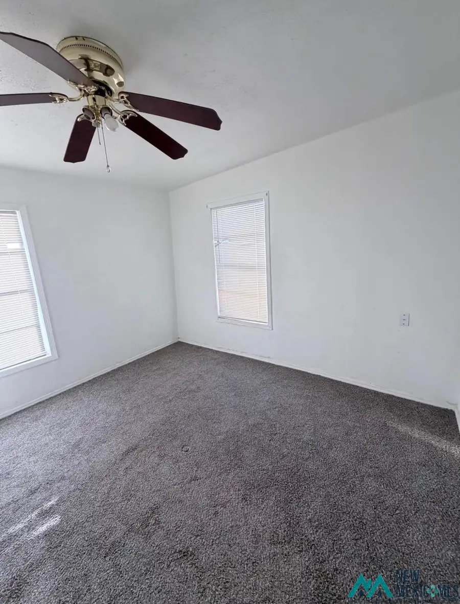 909 E Gypsy Street, Hobbs, NM 88240 - #3