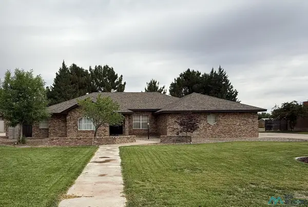 1405 Latigo Circle, Roswell, NM 88201