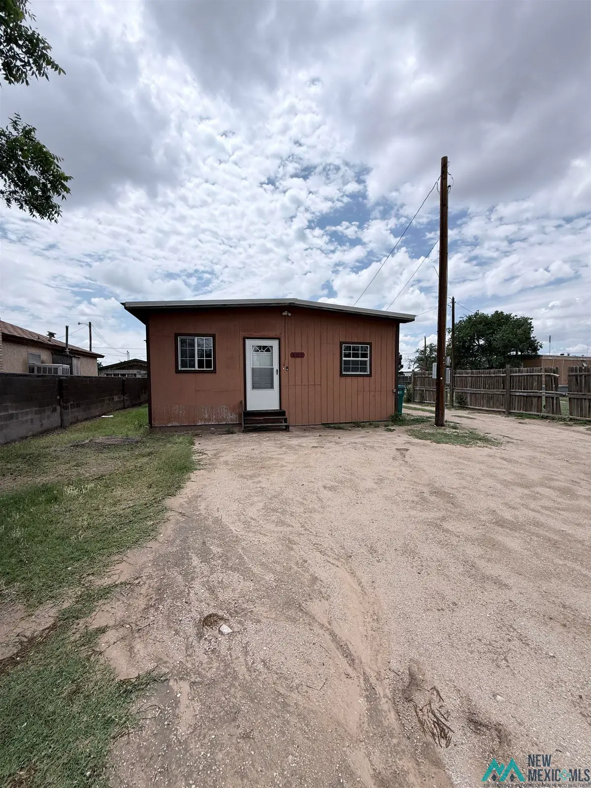 609 N East Street, Lovington, NM 88260 - #1