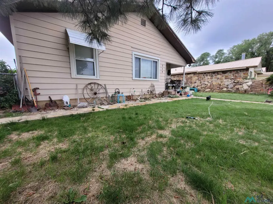 210 Summit Avenue, Springer, NM 87747 - #3