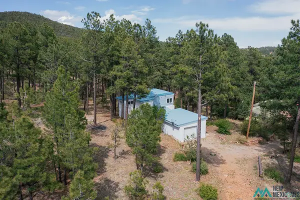 4 El Paraiso Drive, Montezuma, NM 5