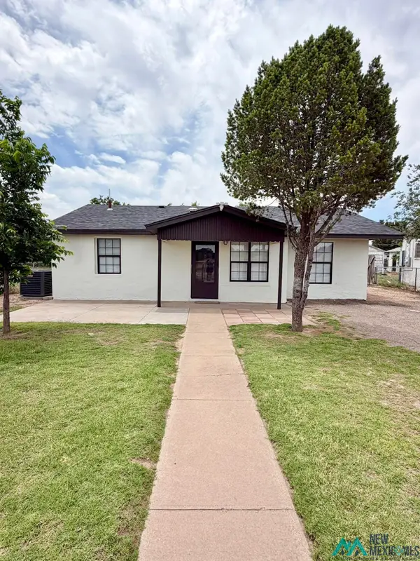 1306 E Country Club Road, Roswell, NM 88201
