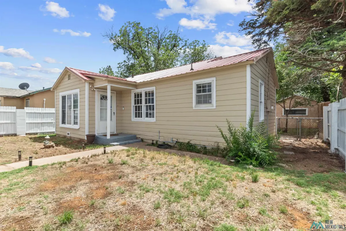 804 S Dallas Avenue, Portales, NM 88130 - #1