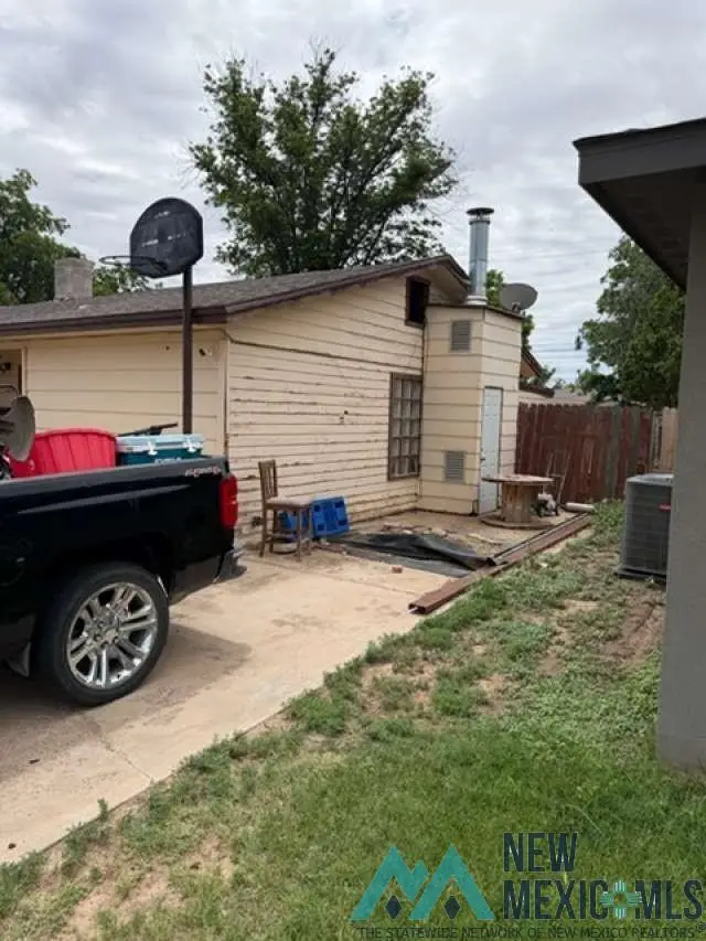 1509 W Ray Ave, Artesia, NM 88210 - #2