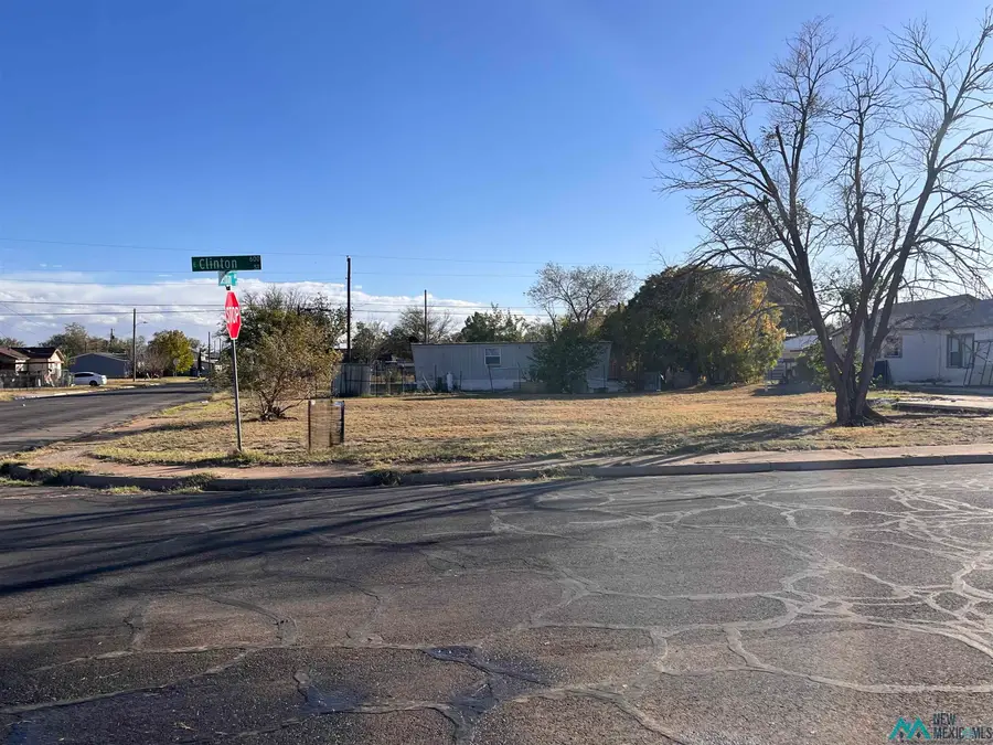 515 E Clinton Street, Hobbs, NM 88240 - #2