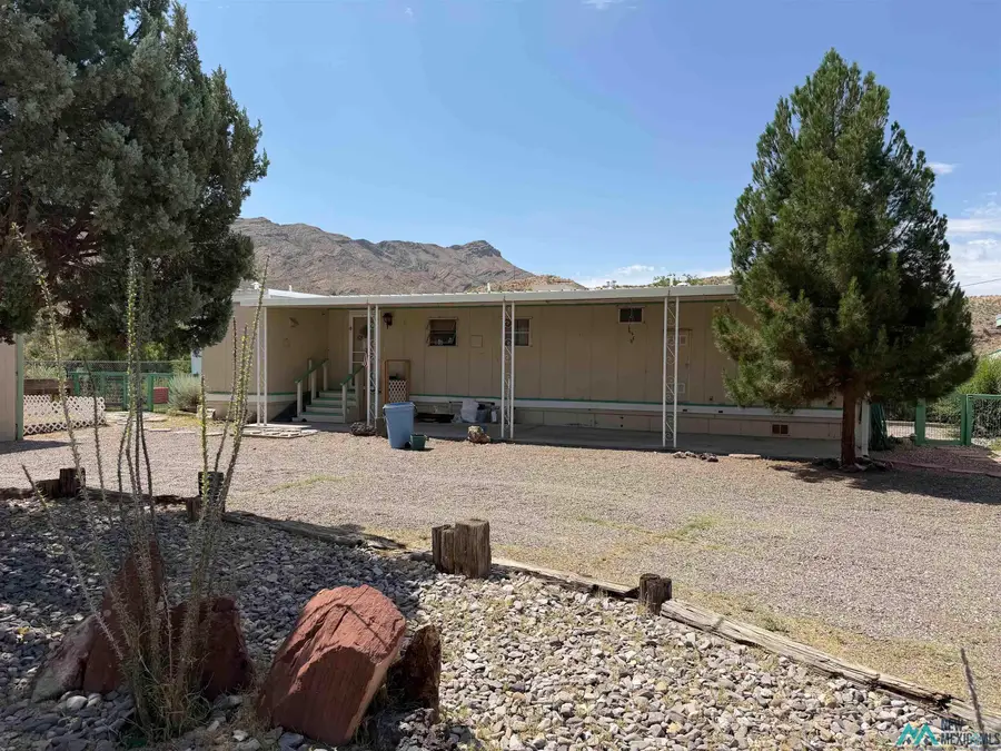 1101 E Riverside Dr, Truth Or Consequences, NM 87901 - #2