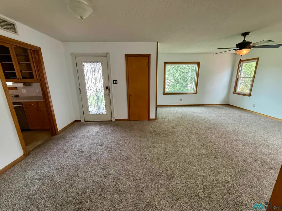 2813 Gidding, Clovis, NM 88101 - #2
