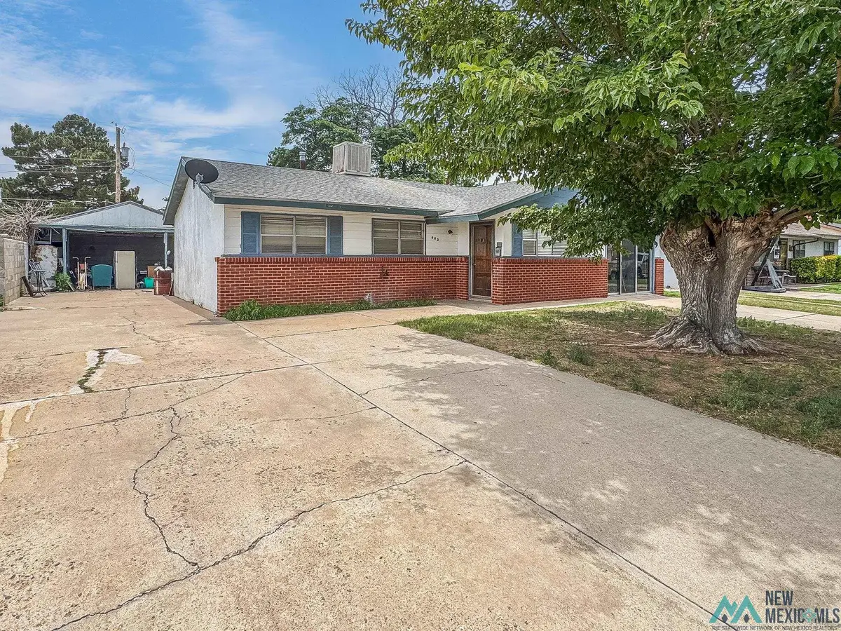 903 W Iron Avenue, Hobbs, NM 88240 - #1