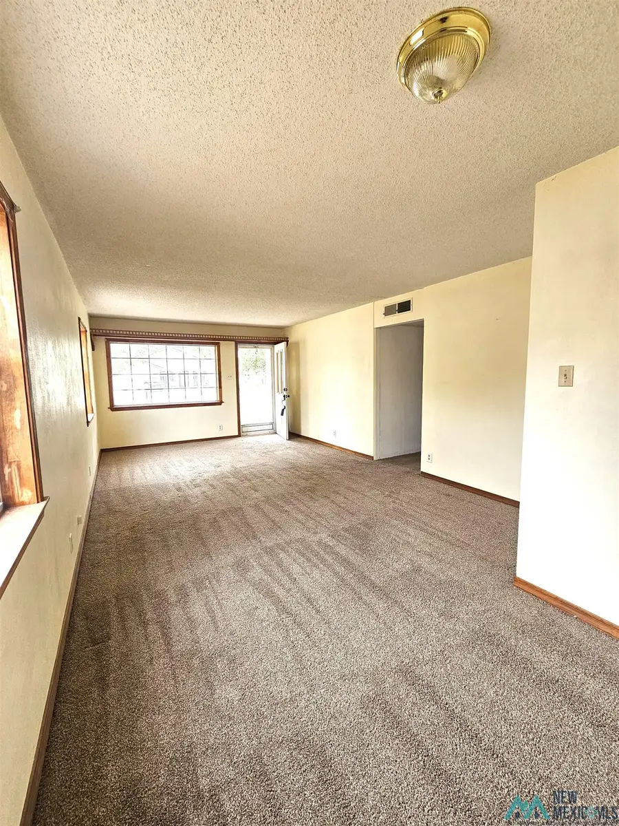 502 S Pine Avenue, Roswell, NM 88203 - #3