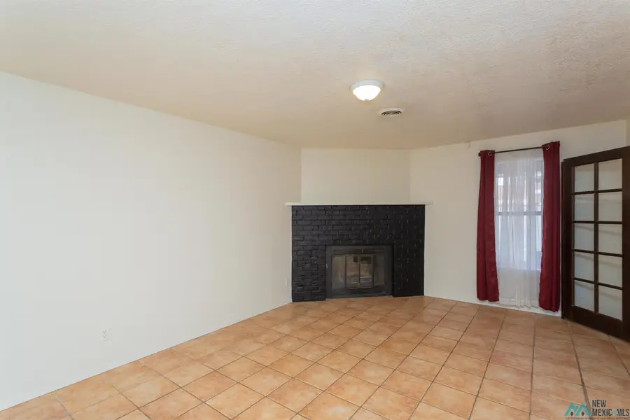 705 Broken Arrow, Roswell, NM 88201 - #3
