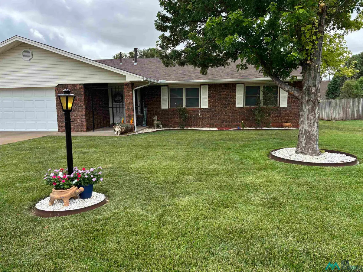1905 Miller, Clovis, NM 88101 - #1