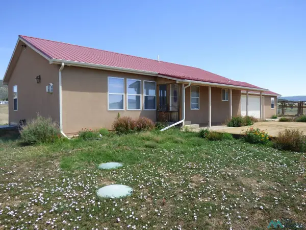 15 S Pond Lane, Raton, NM 87740
