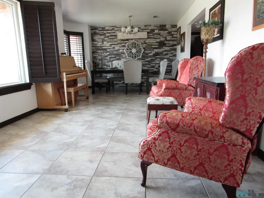 27 W Compress, Artesia, NM 88210 - #3