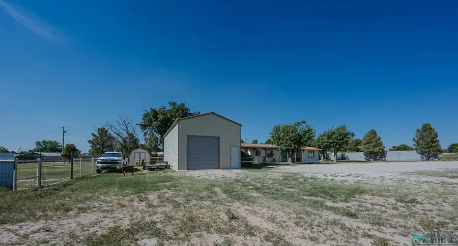 1617 Muscatel Avenue, Carlsbad, NM 88220 - #3