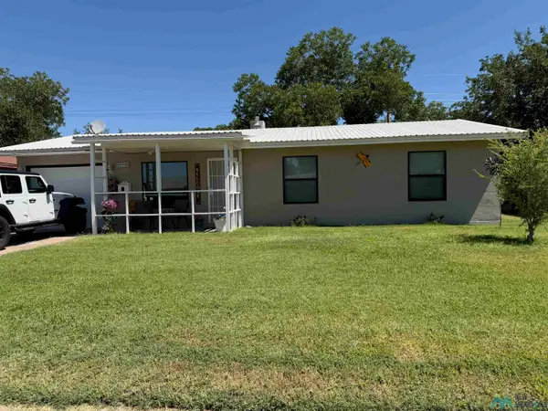 1812 W Feather Street, Artesia, NM 88210
