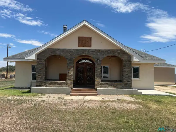 1921 W Mcgaffey Street, Roswell, NM 88203