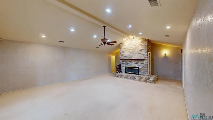 318 E Jemez St, Hobbs, NM 88240 - #3