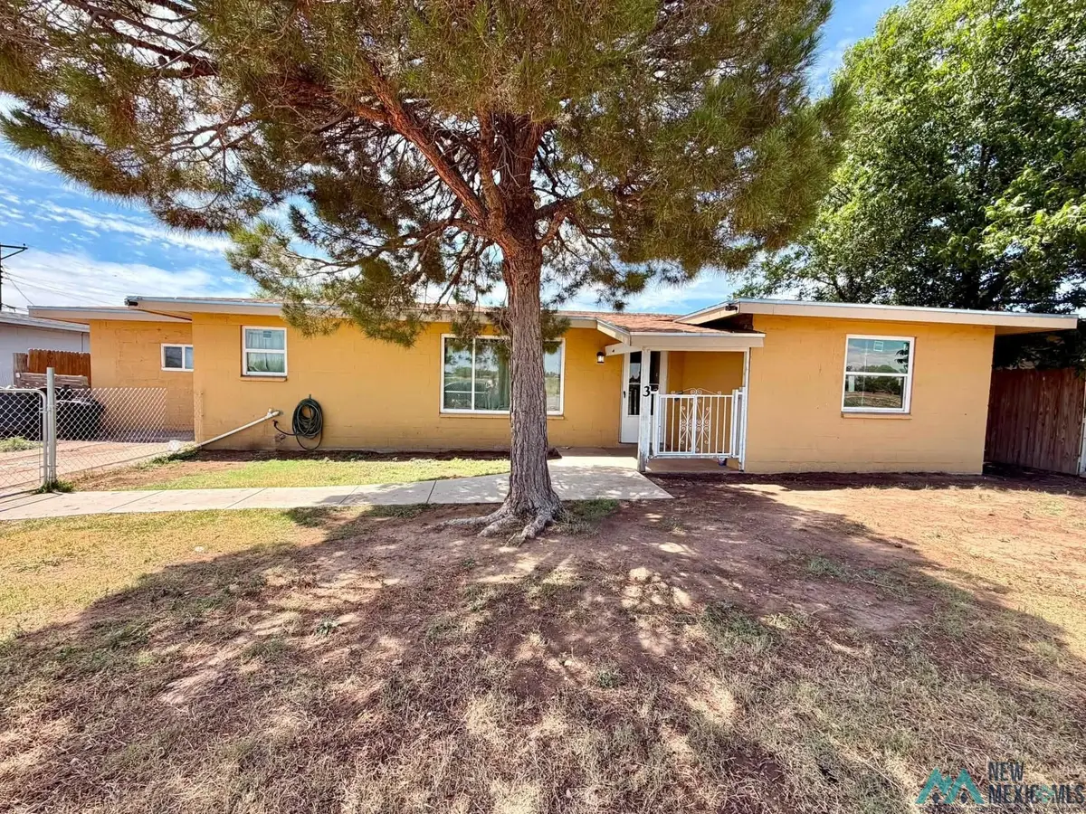 3 E Wells St, Roswell, NM 88203 - #1