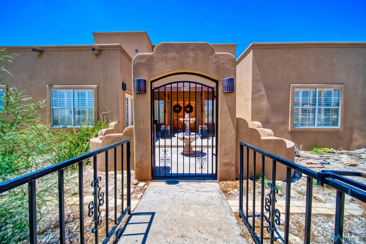 3706 Brentwood, Carlsbad, NM 88220 - #1