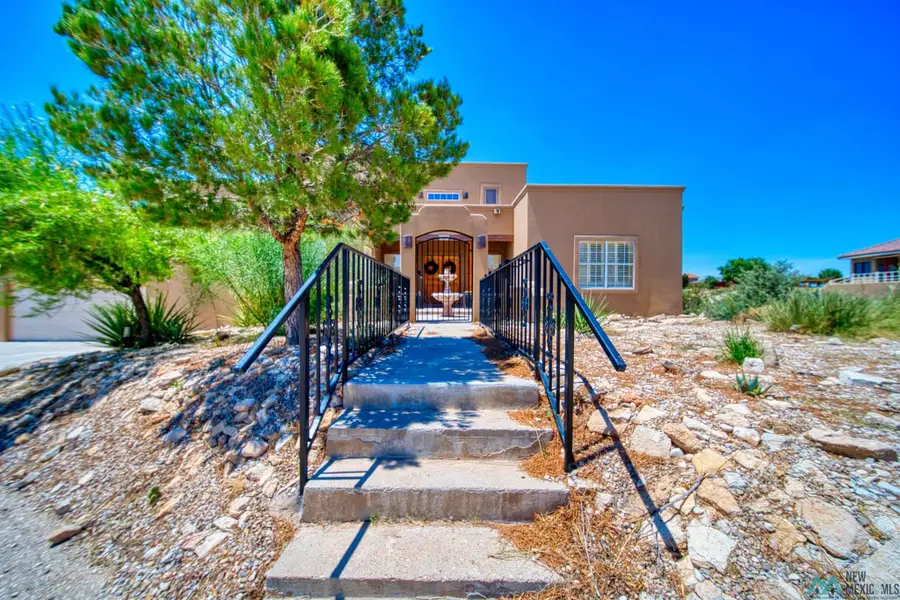 3706 Brentwood, Carlsbad, NM 88220 - #2
