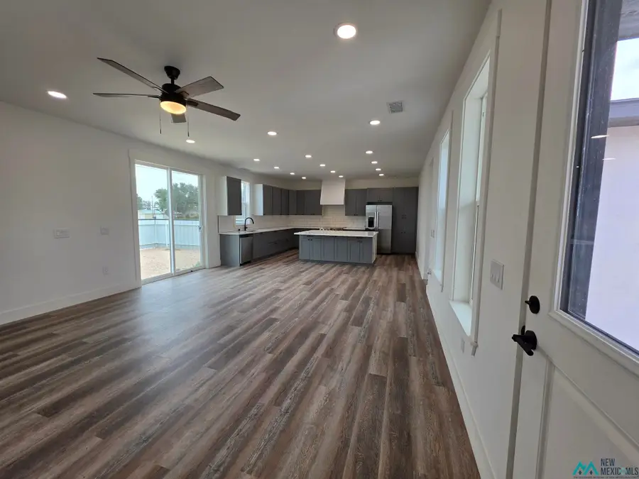 315 W Minnesota St, Jal, NM 88252 - #2