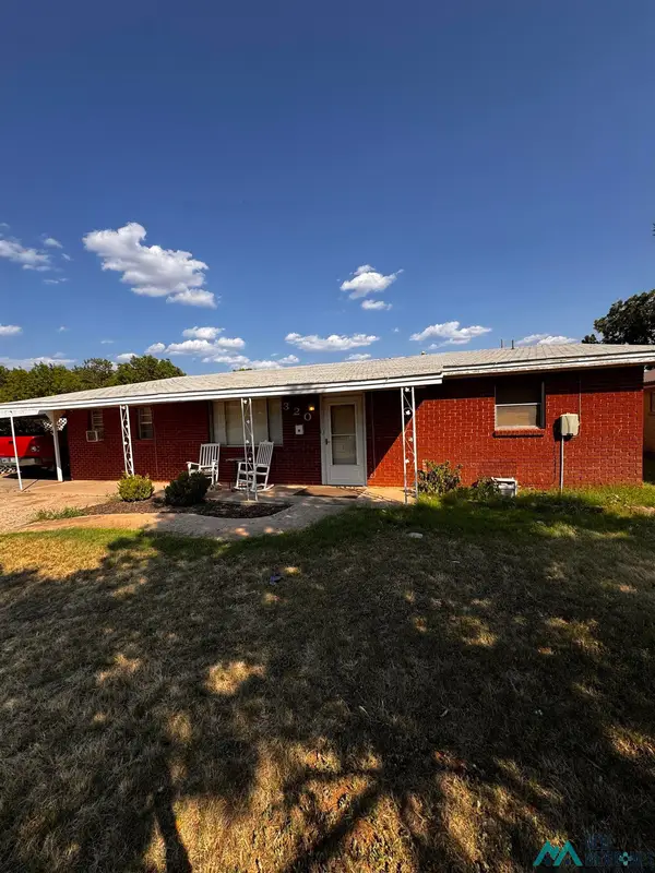 320 E 11th St, Portales, NM 88130