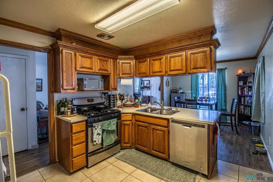502 N 4th St, Bloomfield, NM 87413 - #3