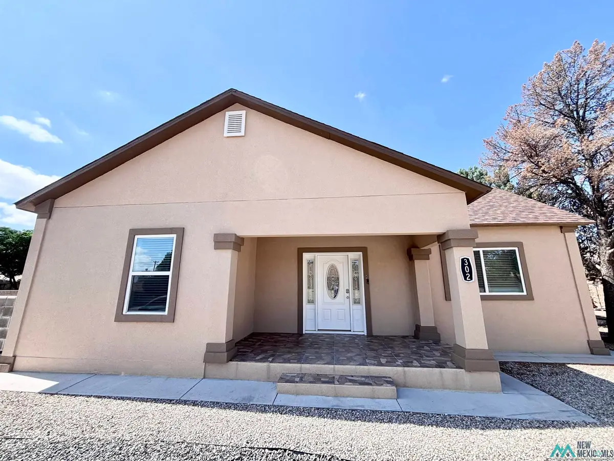 302 E Mescalero, Roswell, NM 88201 - #1