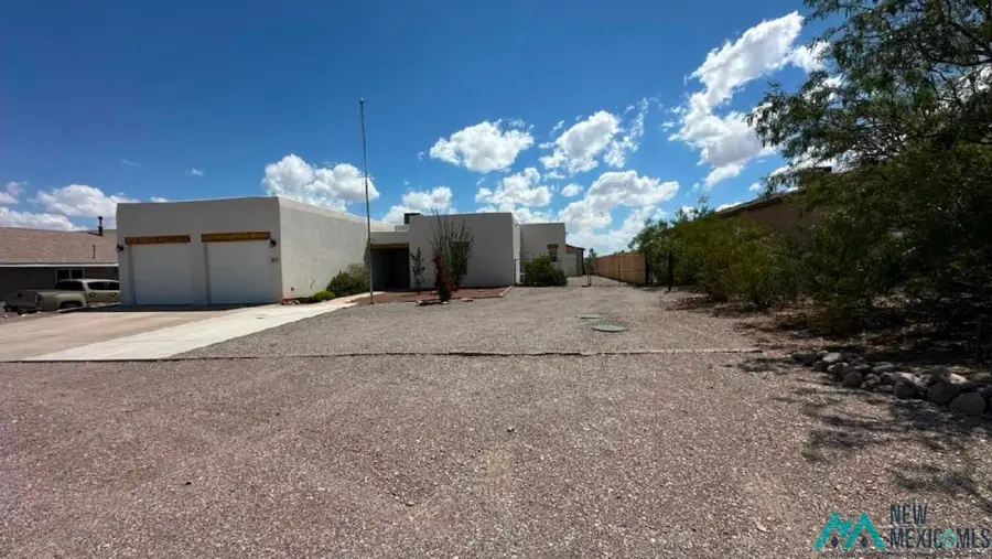 307 Erie St, Elephant Butte, NM 87935 - #3