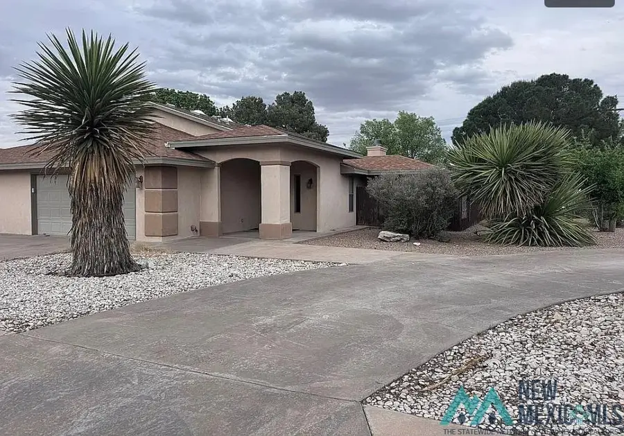 3201 N Richardson Ave, Roswell, NM 88201 - #2