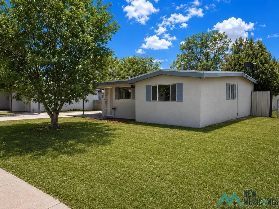 604 Greenbrier St, Roswell, NM 88203 - #2