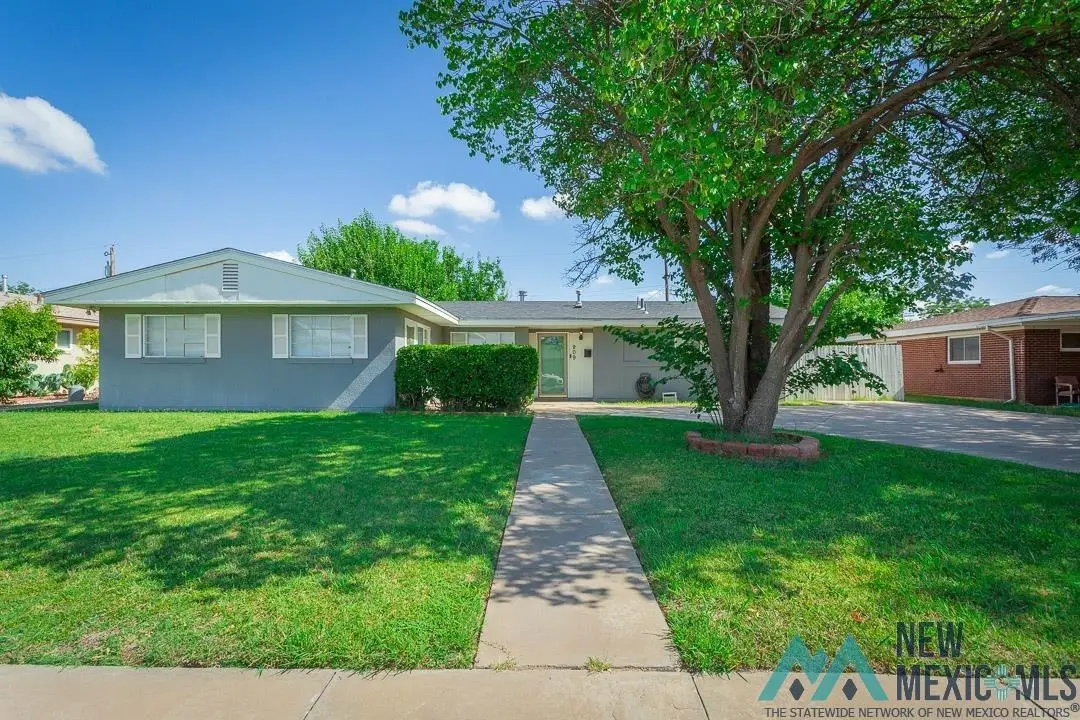 909 W Wildy St, Roswell, NM 88203 - #1