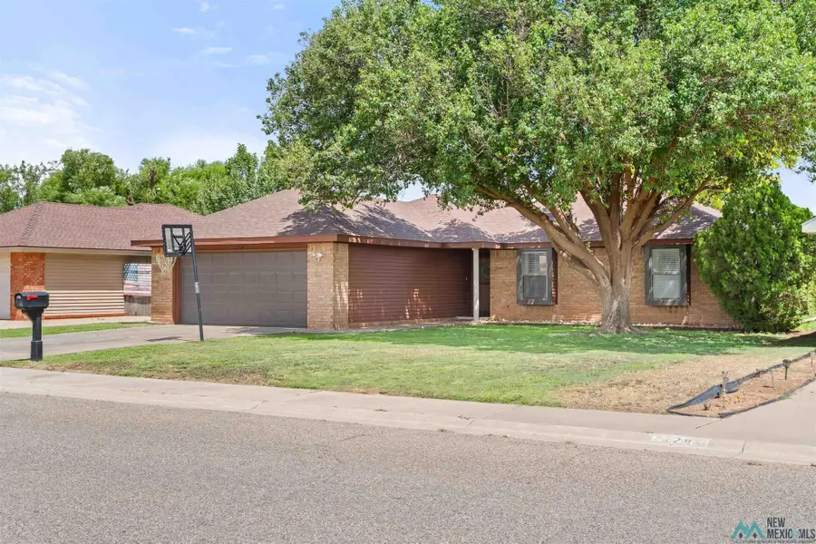 2124 Country Meadows Dr, Clovis, NM 88101 - #2